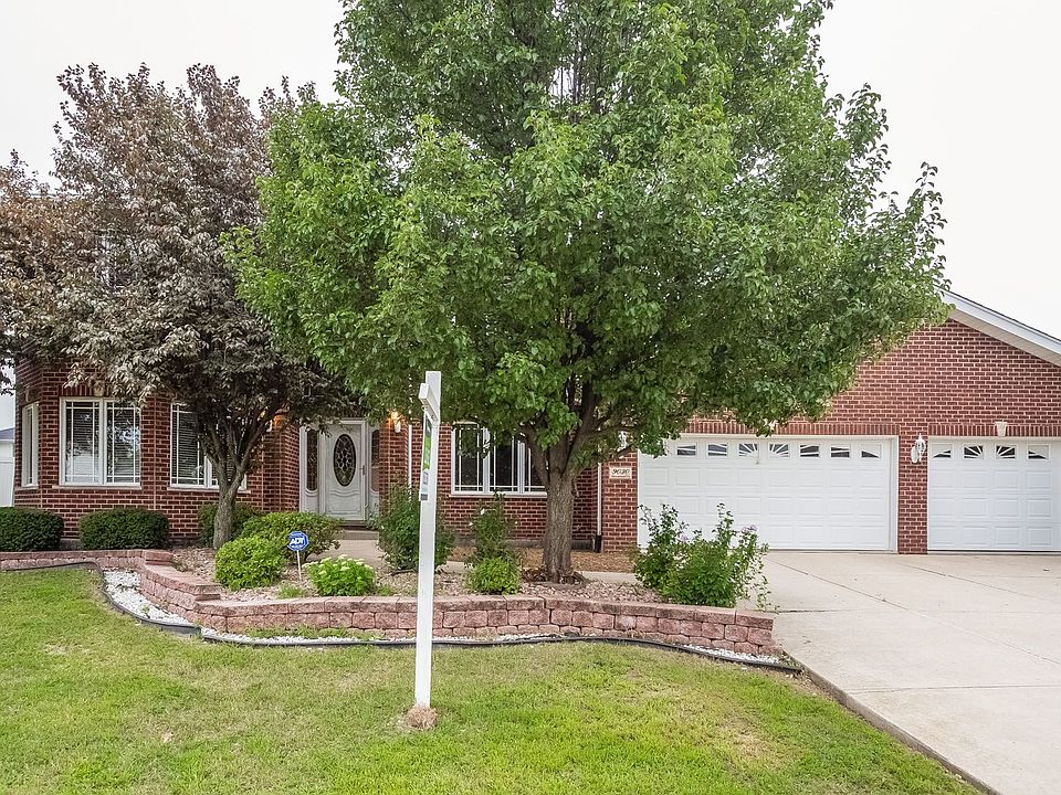 1st image of 9030 Basswood Dr