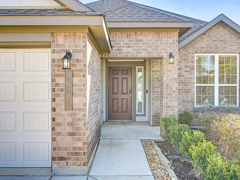 204 Shoreview Dr — Photo 5