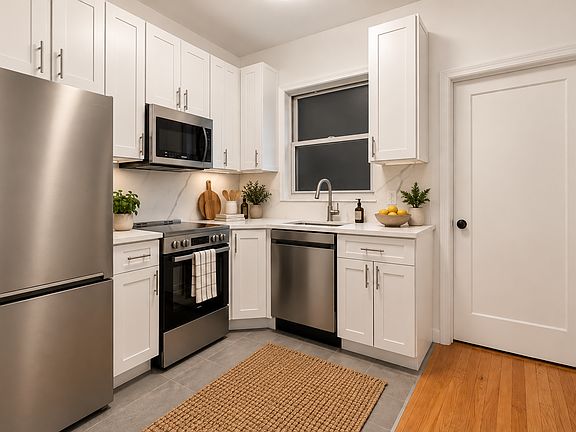 2nd image of 221 E 89th St APT 1A