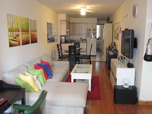 Rented by Standard Living Realty Inc | media 42