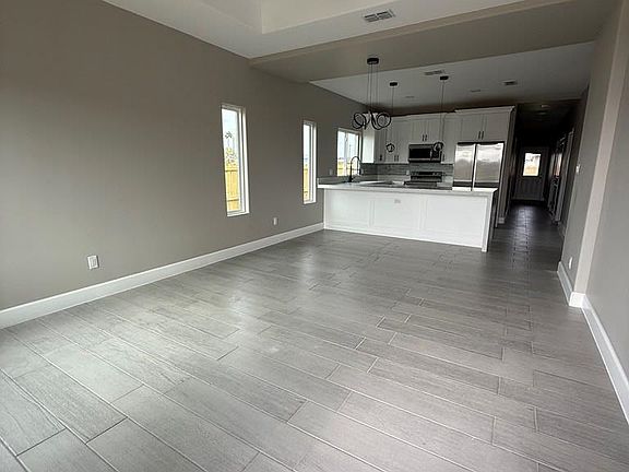 2nd image of 3240 Alegre Dr