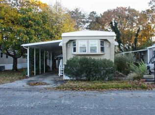 48 Ticonderoga Dr, Bohemia, NY 11716