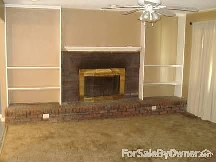 Den
						:
						23.5 x 12
