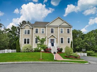 14 Sailor Toms Way, Reading, MA 01867