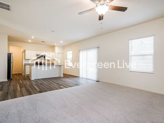 3rd image of 729 Shepard Rock Dr