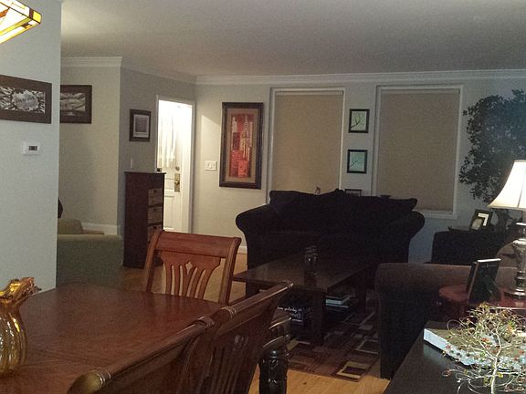 5th image of 3151 S Stafford St