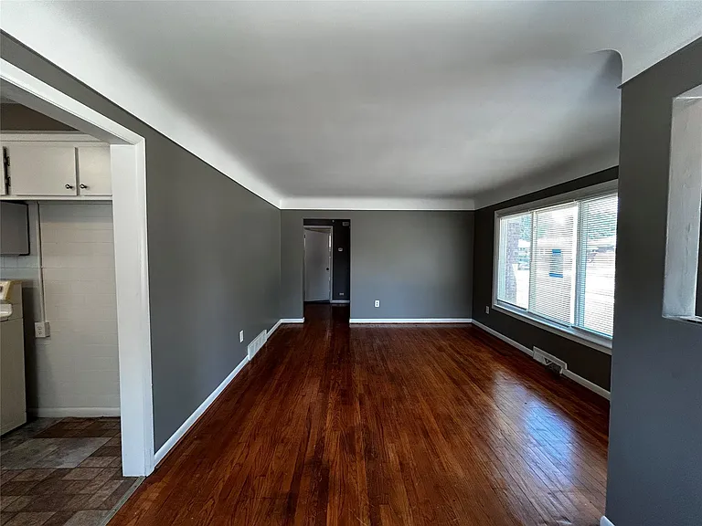 21307 Le Fever Ave — Photo 5