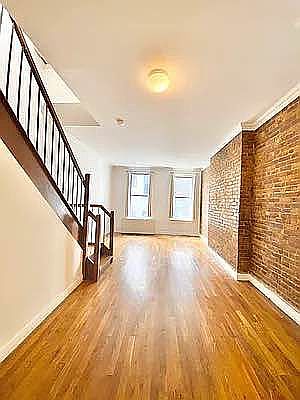 3rd image of 1819 2nd Ave APT 5RN