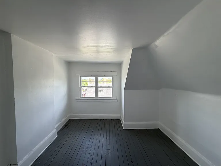 162 Hager St — Photo 3