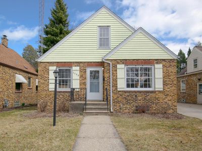3709 21st AVENUE, Kenosha, WI, 53140