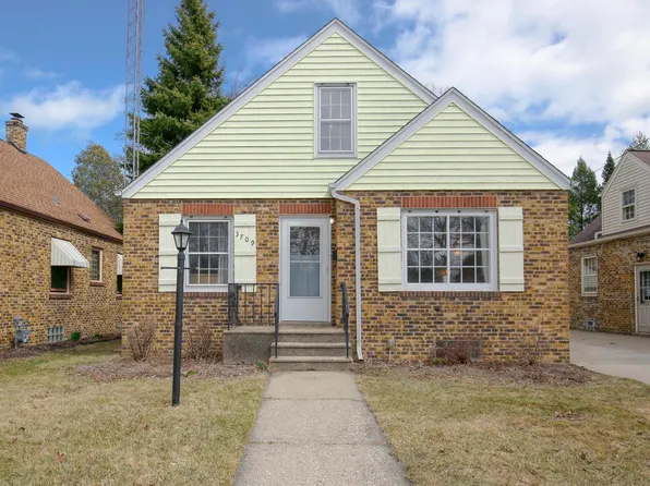 3709 21st AVENUE, Kenosha, WI 53140