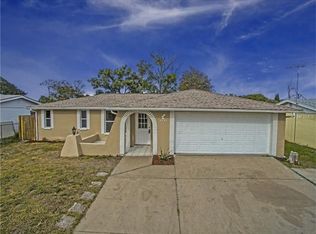 9221 Glen Moor Ln, Port Richey, FL 34668