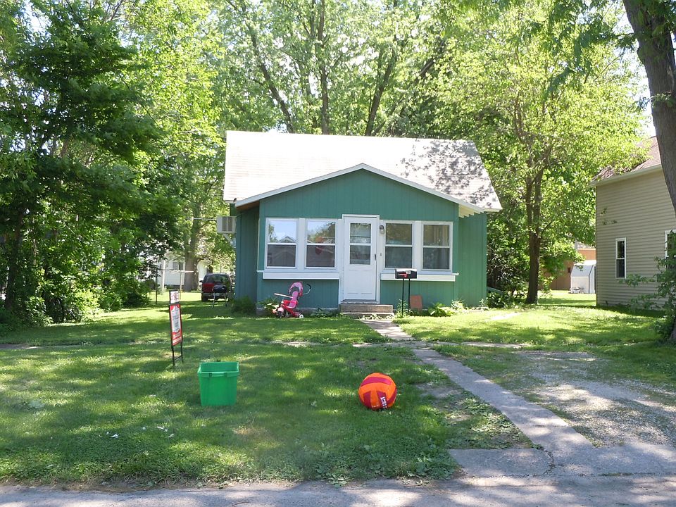 2nd image of 414 S Lucas Ave