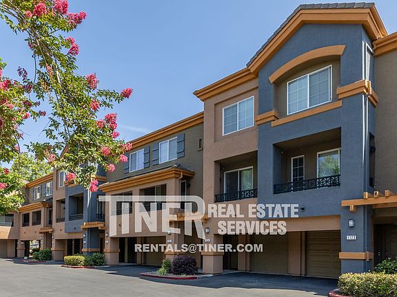 5th image of 2001 Club Center Dr APT 1124