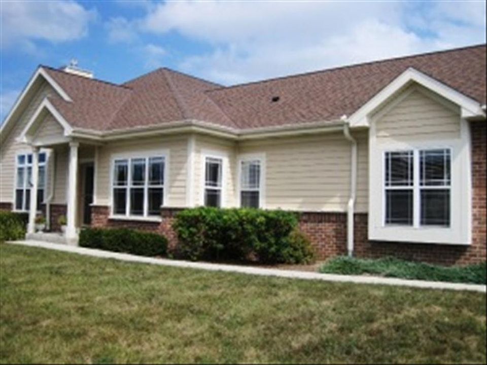 1st image of 11688 W Willow Ct #5