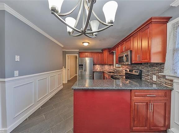 4th image of 1151 Merion Ave
