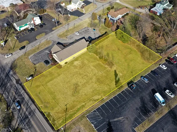 379 Niles Cortland Rd SE, Warren, OH 44484