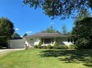 689 Southwood Dr, Uniontown, OH 44685