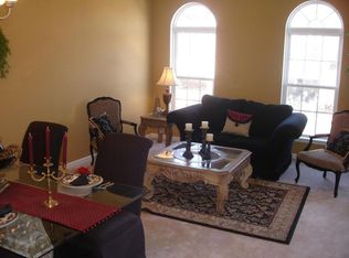 300 Brook Meadow Dr, Mechanicsburg, PA 17050