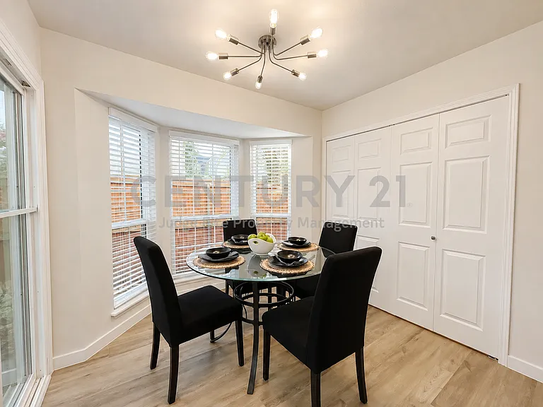 300 Lamesa Ct — Photo 13