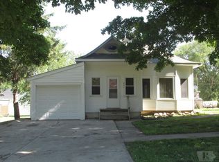 421 2nd Ave, Manilla, IA 51454