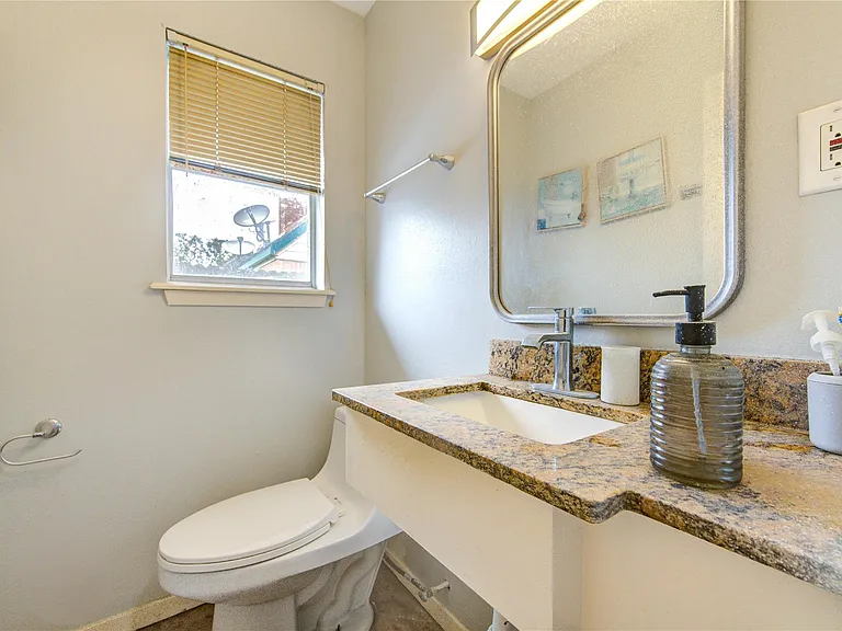 2117 Willow Wisp Dr — Photo 32