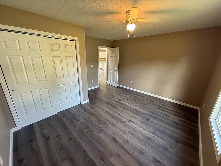 516 Cherry Ln — Photo 8