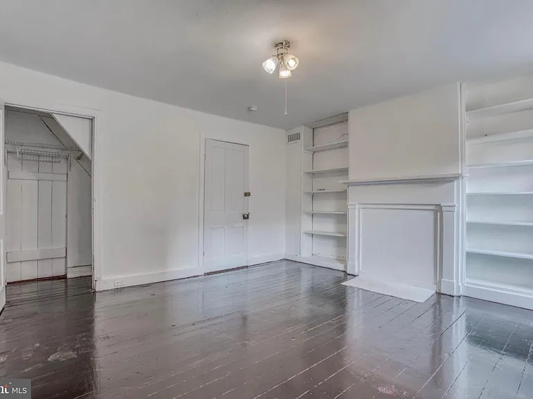 1125 William St — Photo 10