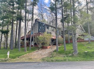 714 Natchez Ln, Sugar Grove, OH 43155