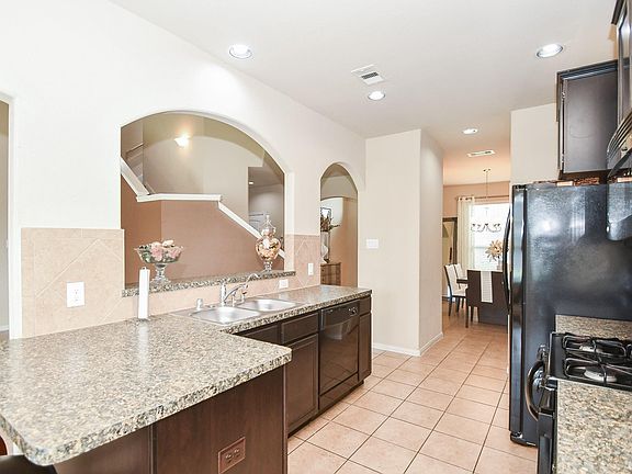 3rd image of 2818 Goodman Ridge Dr