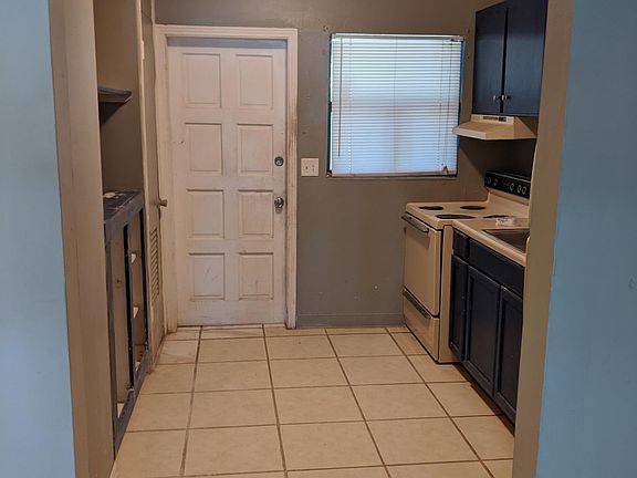 3rd image of 4711 E Seward St APT A