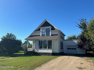 409 Ives St, Buxton, ND 58218