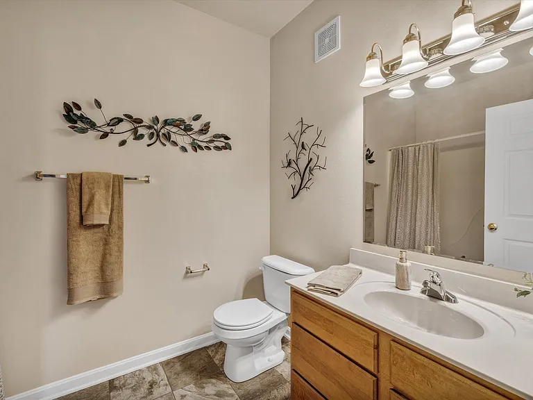 8582 Lincoln Ave — Photo 22