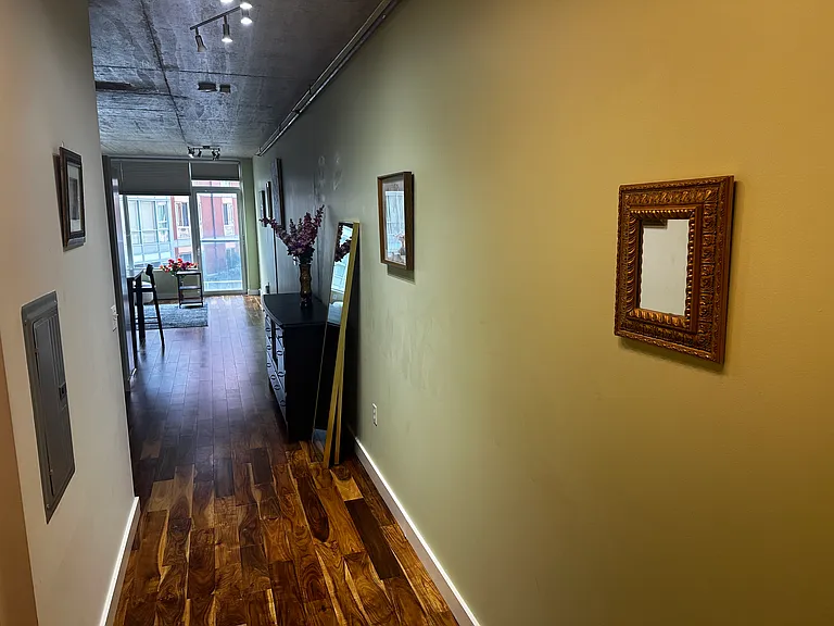 1926 W Burnside St #306 — Photo 12