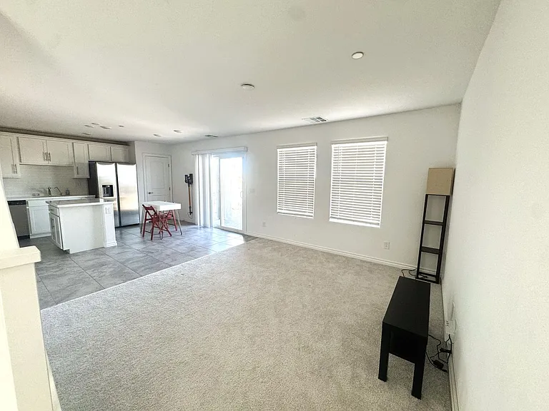 356 Rosefinch St — Photo 5