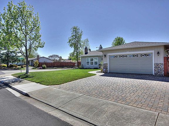Beautiful Paver Driveway