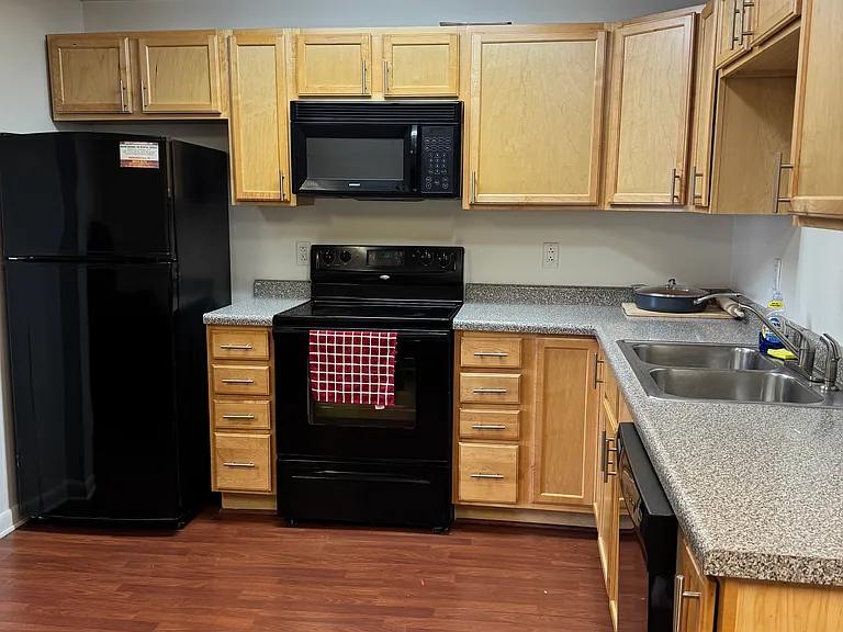 498 E Nixon Ave — Photo 6