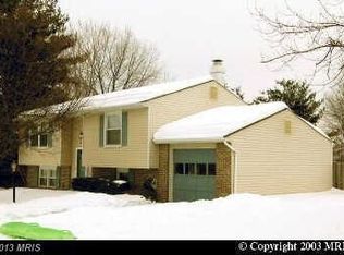 112 N Ithaca Rd, Sterling, VA 20164