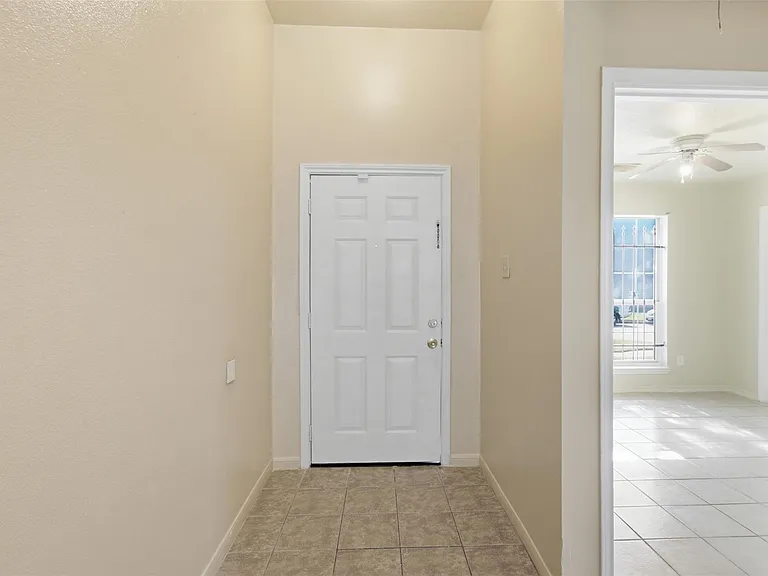 15738 Boonridge Rd — Photo 6