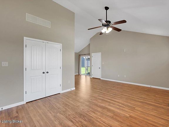 4th image of 85 Quail Hollow Dr