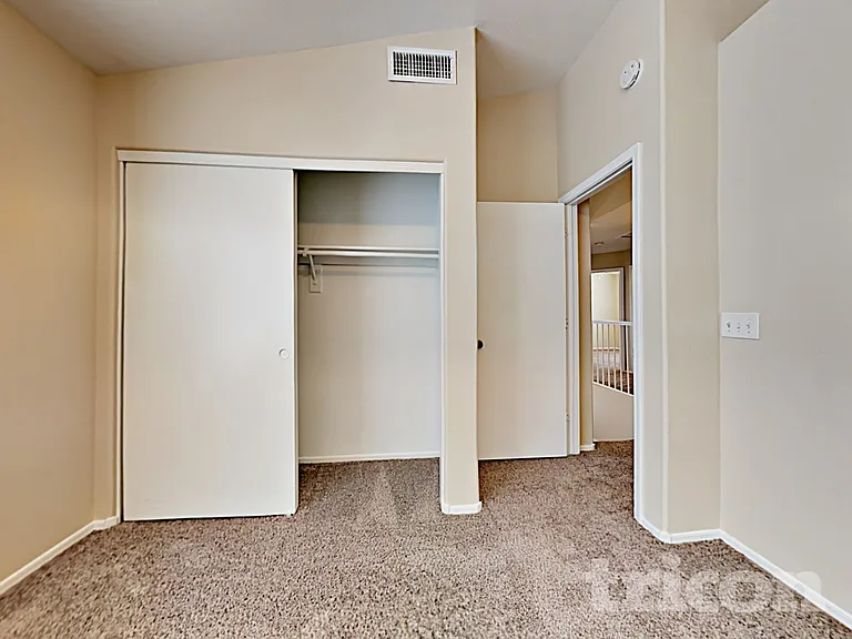 8668 W Hubbell St — Photo 12