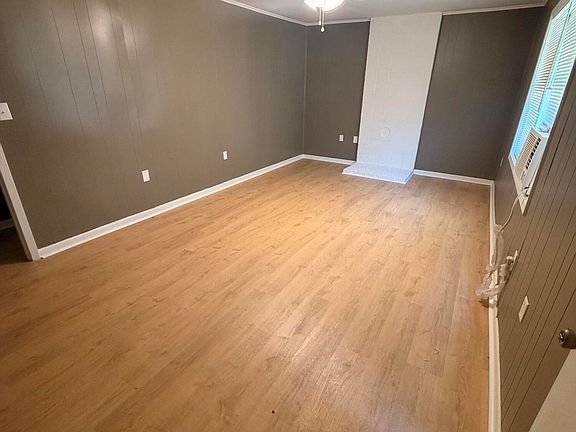 4th image of 1217 N Magnolia Ave