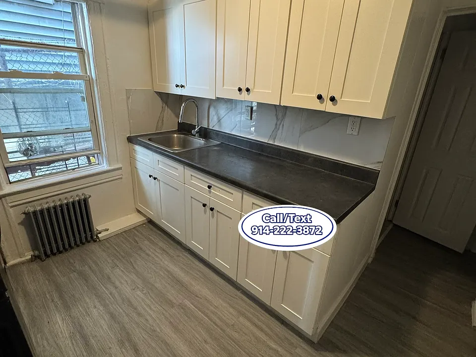 34 Van Cortlandt Park Ave #1S
