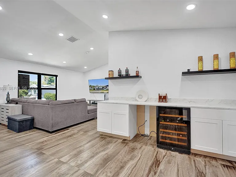 9750 SW 211th St — Photo 14
