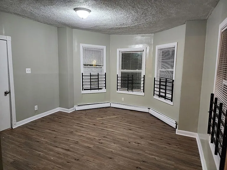 207 Court St #1 — Photo 5