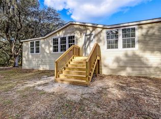 980 State Route 100, Florahome, FL 32140