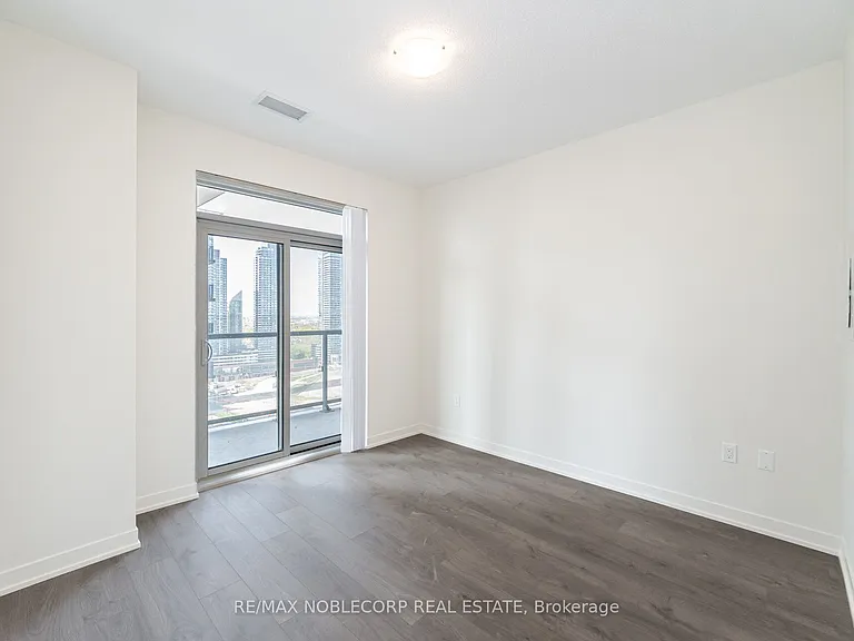 38 Annie Craig Dr #2105 — Photo 16