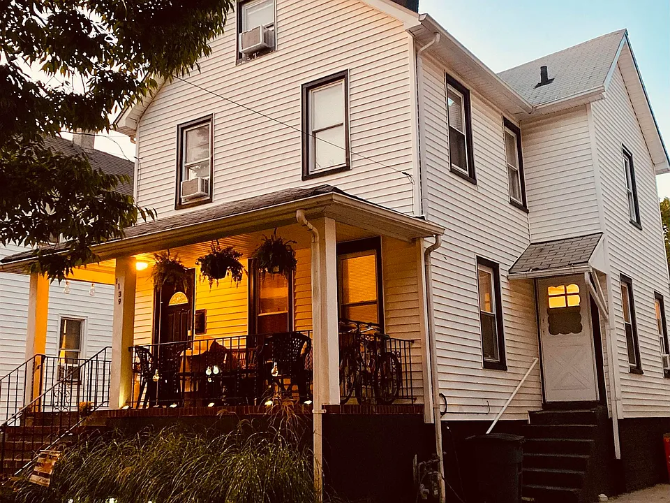 1139 Asbury Ave