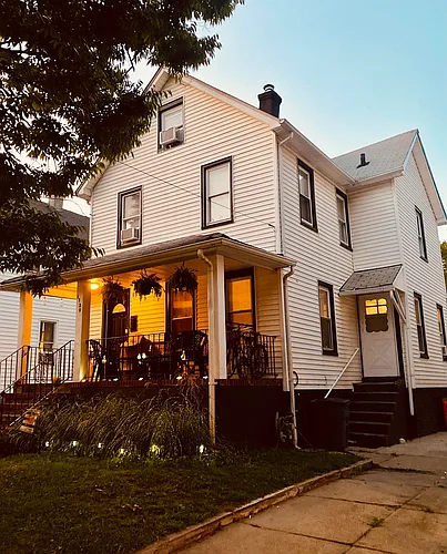 1139 Asbury Ave Photo 1