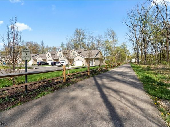 664 Treadway Blvd, Sheffield Lake, OH 44054